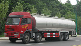 解放前四後八牛奶運輸罐