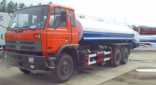 東風後雙橋20--25噸綠化噴灑車