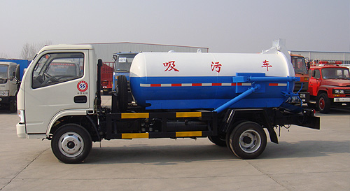 東風福瑞卡吸汙車