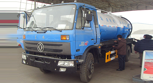 5160GQW3型清洗吸汙車