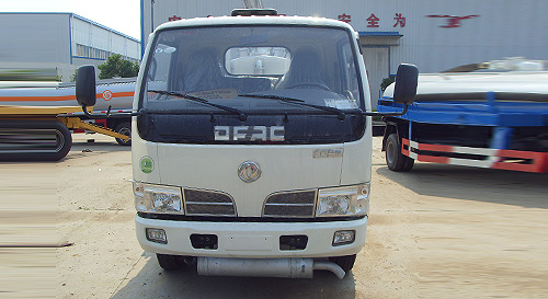 東風福瑞卡吸糞車