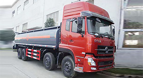 東風天龍前四後八化工液體運輸車