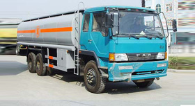 解放後雙橋化工液體運輸車