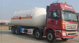 歐曼前四後八液化氣體運輸車